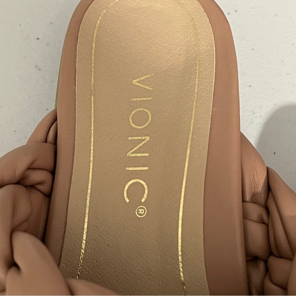Vionic Kalina Tan Sandals - Picture 2 of 5